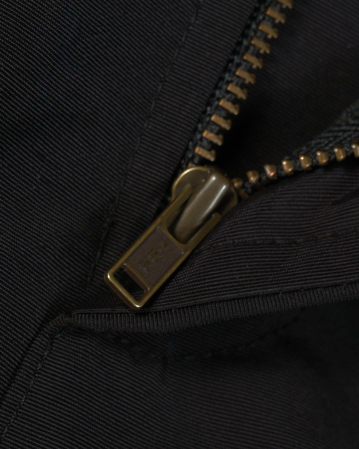 Yagai Nylon Baggy Balloon Pants – Lightweight Outdoor Utility