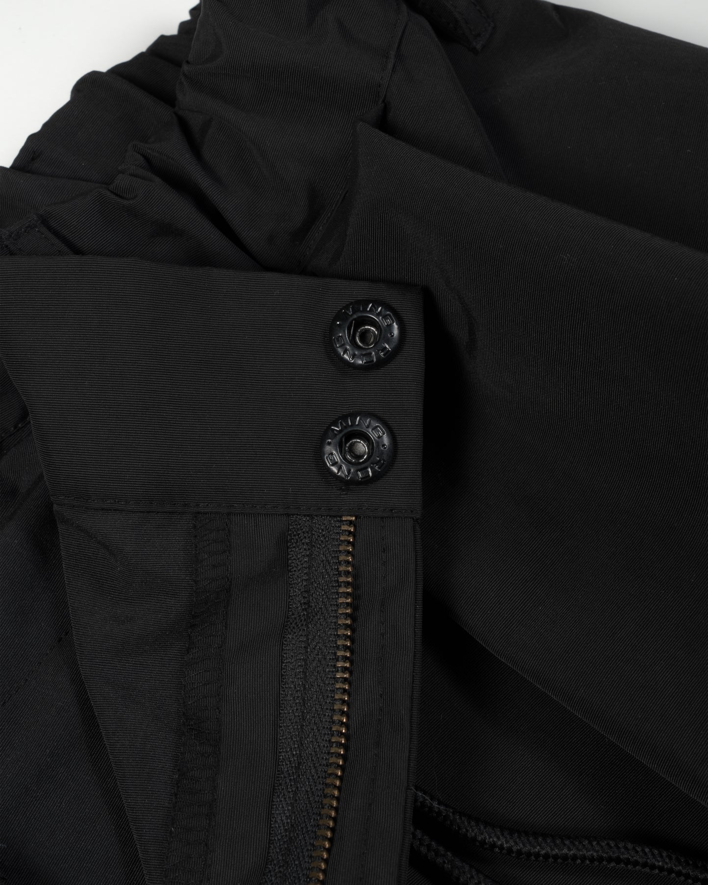 Yagai Nylon Baggy Balloon Pants – Lightweight Outdoor Utility